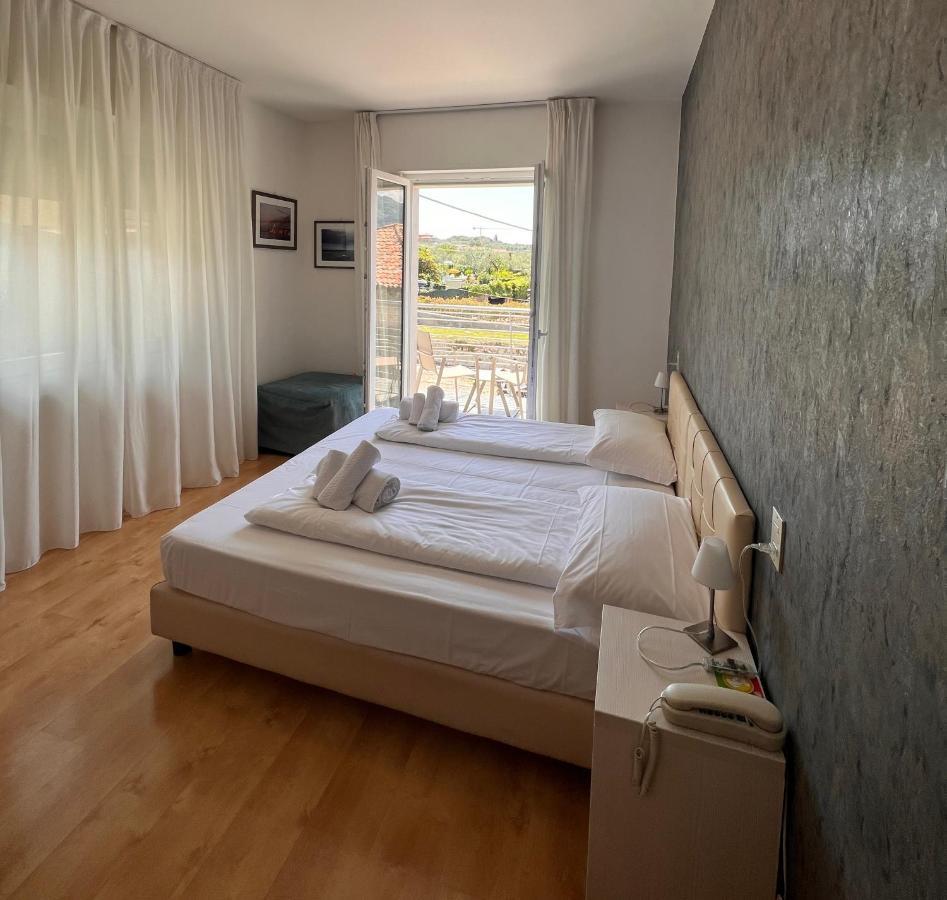 Albergo San Remo Malcesine Dış mekan fotoğraf